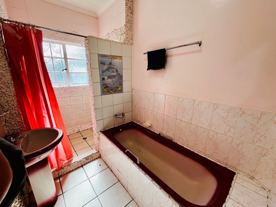 4 Bedroom Property for Sale in Wilgehof Free State